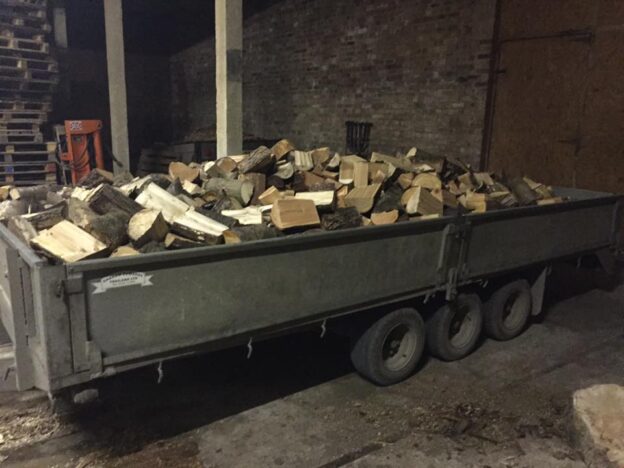 1.5 Cubic Metre Premium Oak & Ash Logs £200.00 - Image 4