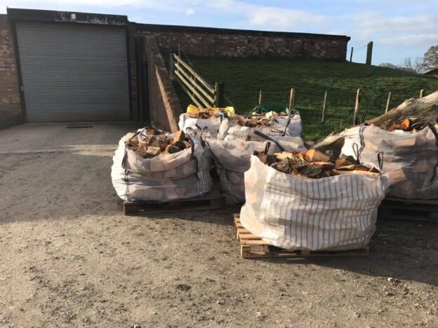 Dumpy Bag of Premium Oak & Ash Logs £110 - Image 3